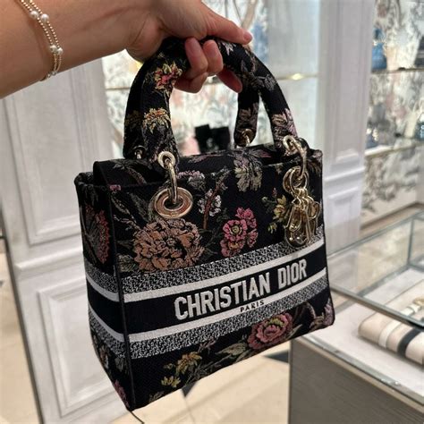 dior prices 2018|cheapest Dior bag price.